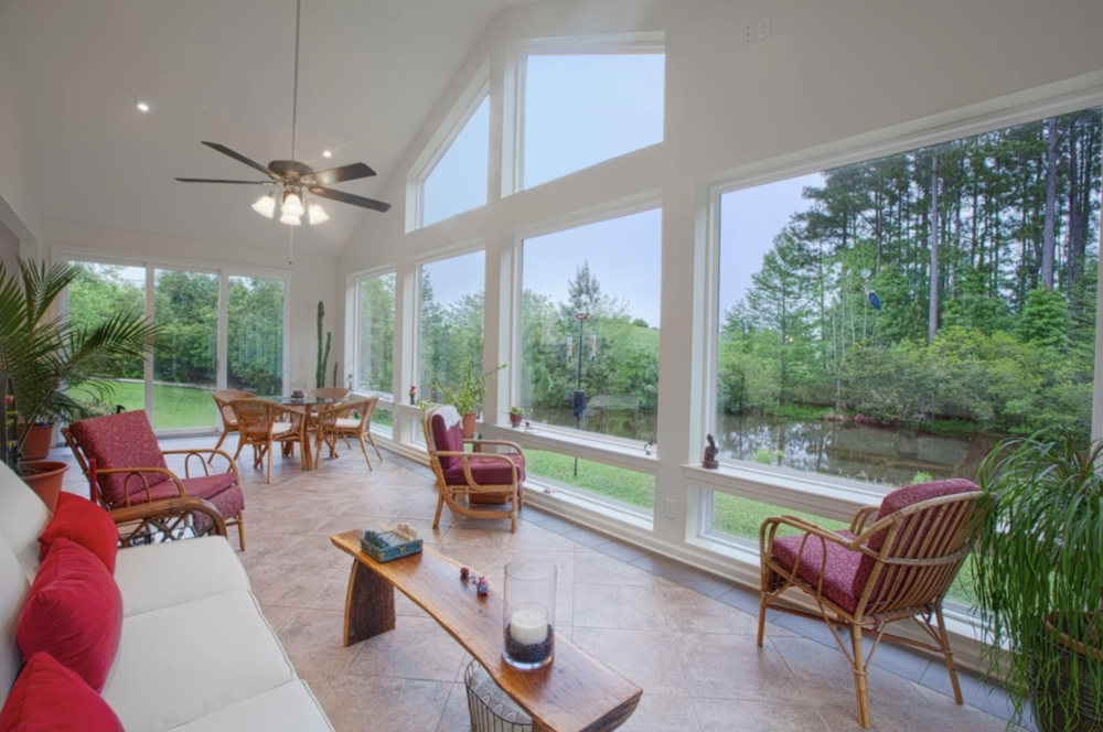 3 Reasons To Hire A Sunroom Contractor