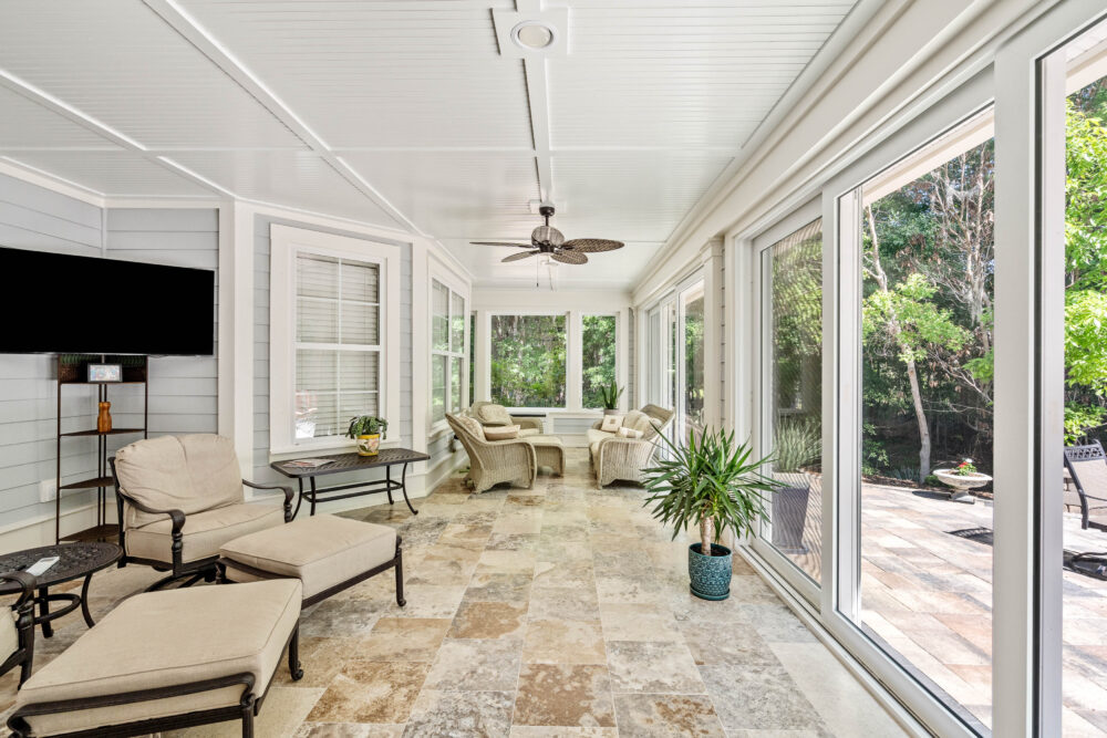 Sunroom with expansive doors