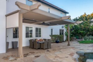 Deco features for pergolas