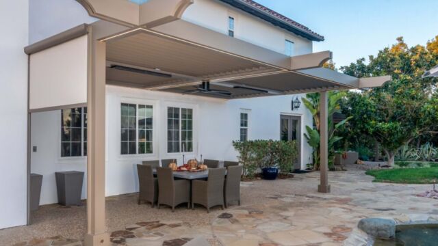 Deco features for pergolas