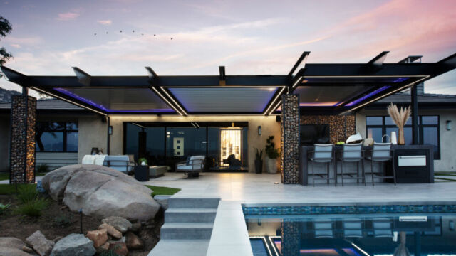 Deco features for pergolas