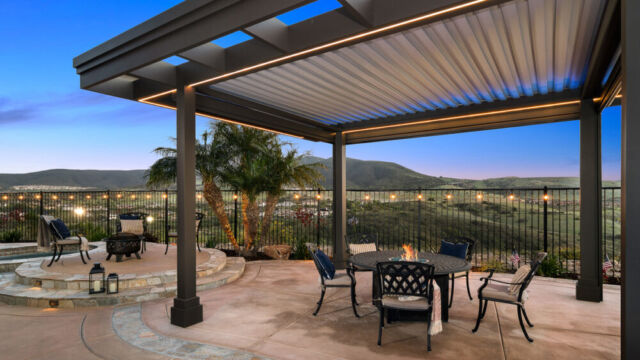 Deco features for pergolas